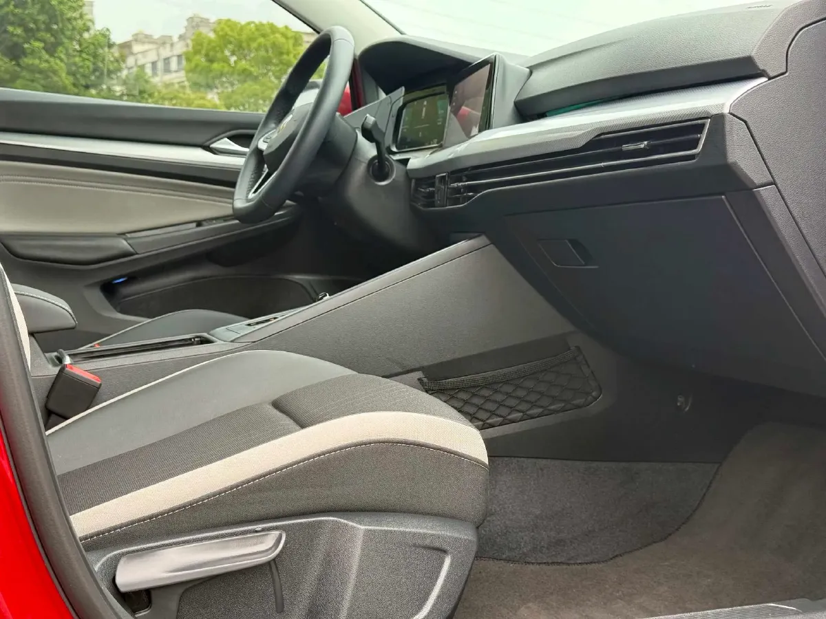 2023 Volkswagen Golf 1.4T 150HP L4 7DCT,autocango,china used car exporter,china ev exporter,chinese used car exporter,chinese used ev exporter