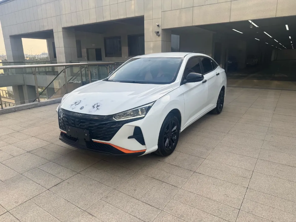 2023 DongFeng Aeolus YiXuan 1.5L 125HP L4 6DCT,autocango,china used car exporter,china ev exporter,chinese used car exporter,chinese used ev exporter