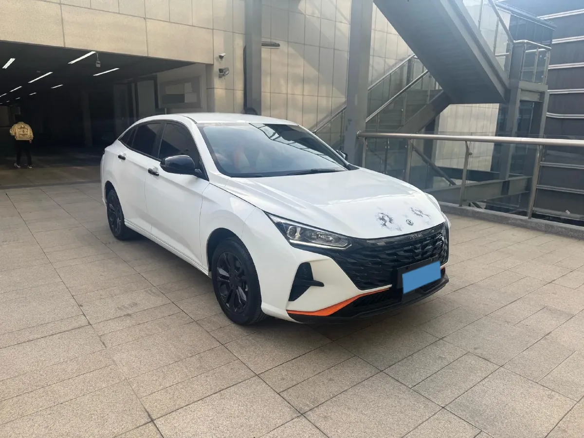 2023 DongFeng Aeolus YiXuan 1.5L 125HP L4 6DCT,autocango,china used car exporter,china ev exporter,chinese used car exporter,chinese used ev exporter
