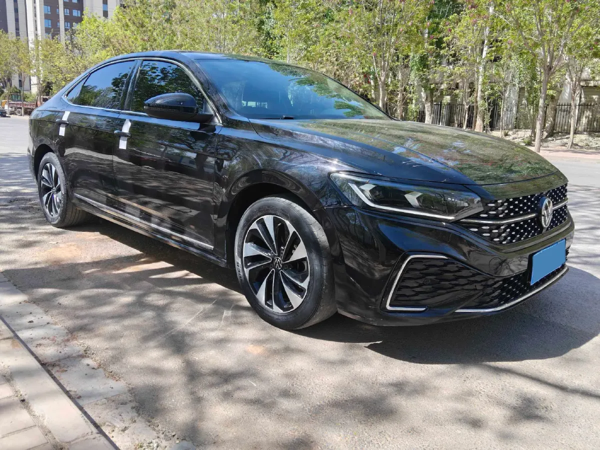 2021 Volkswagen Passat 2.0T 186HP L4 7DCT,autocango,china used car exporter,china ev exporter,chinese used car exporter,chinese used ev exporter