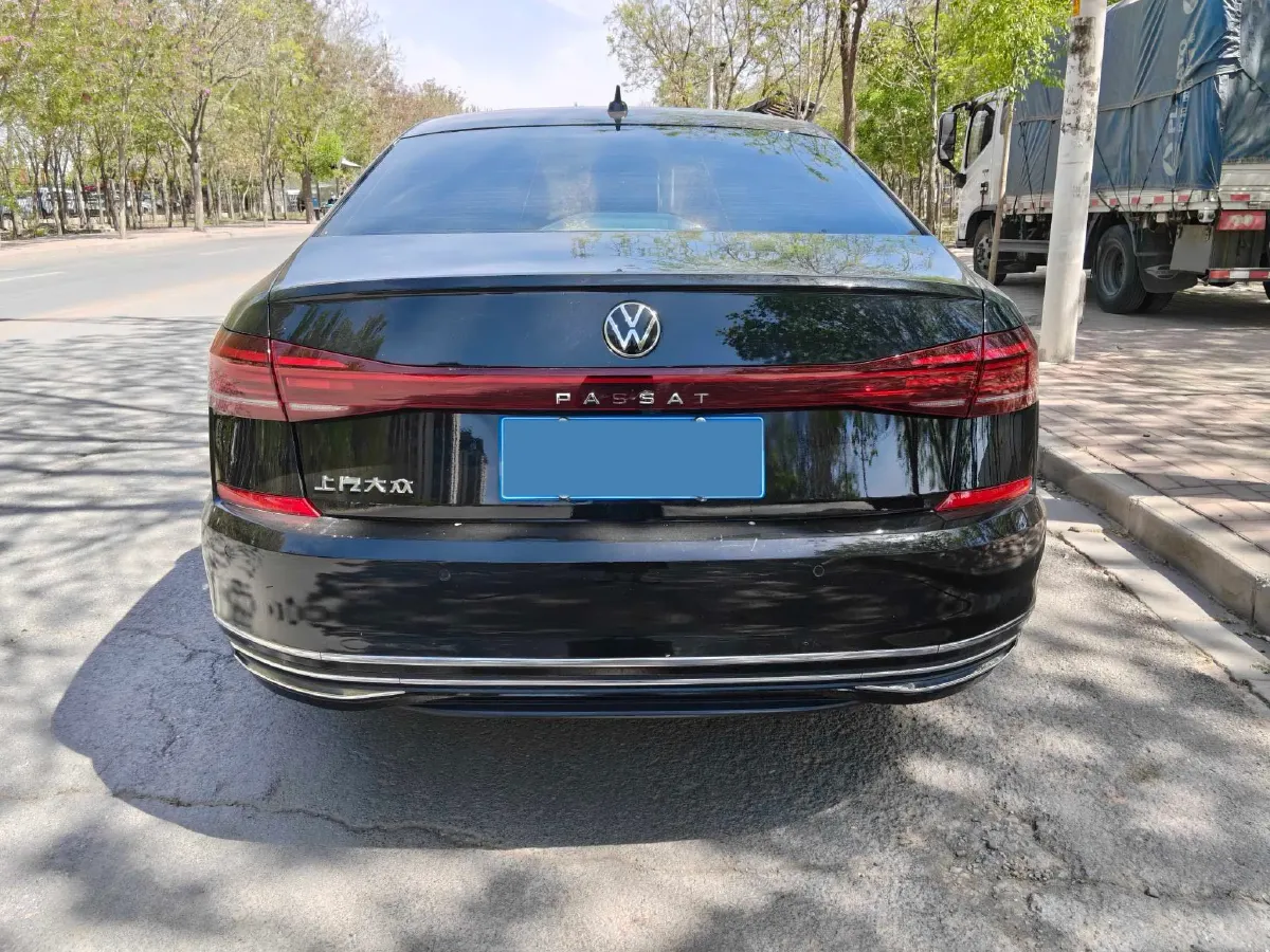 2021 Volkswagen Passat 2.0T 186HP L4 7DCT,autocango,china used car exporter,china ev exporter,chinese used car exporter,chinese used ev exporter
