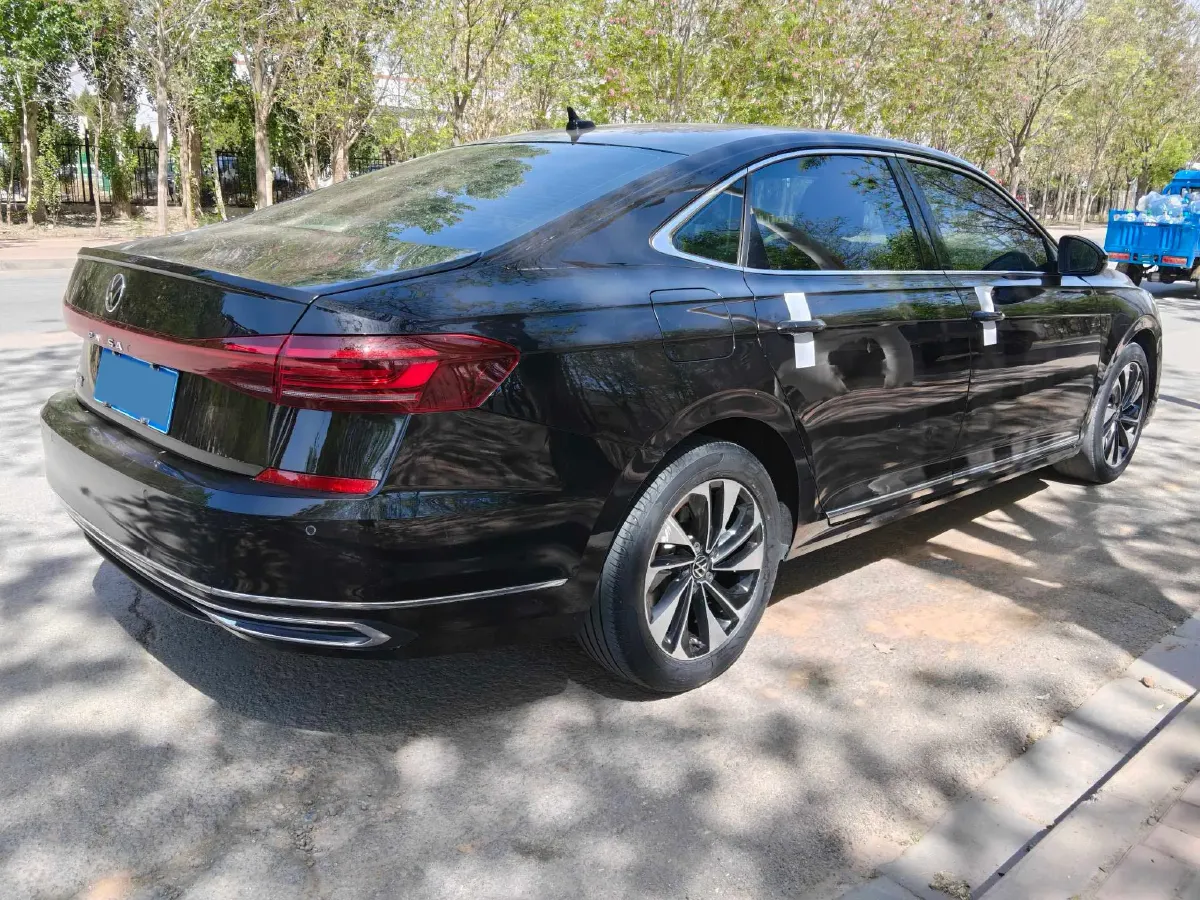 2021 Volkswagen Passat 2.0T 186HP L4 7DCT,autocango,china used car exporter,china ev exporter,chinese used car exporter,chinese used ev exporter