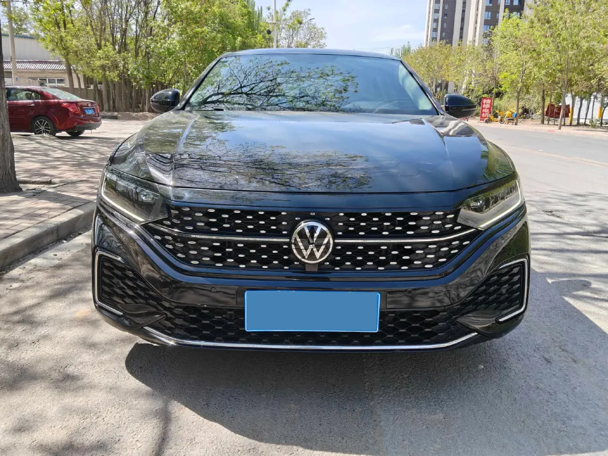 2021 Volkswagen Passat 2.0T 186HP L4 7DCT,autocango,china used car exporter,china ev exporter,chinese used car exporter,chinese used ev exporter