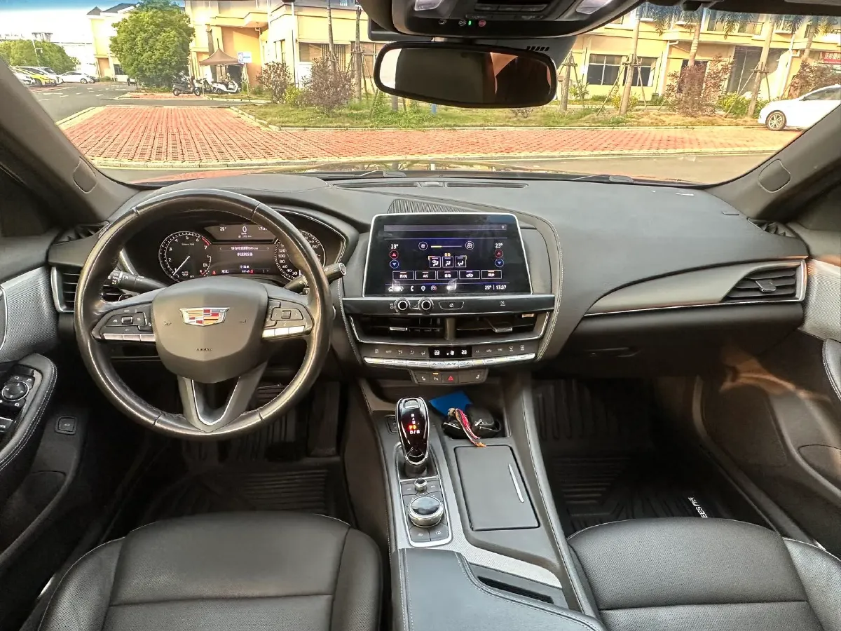 2021 Cadillac CT5 2.0T 237HP L4 10AT,autocango,china used car exporter,china ev exporter,chinese used car exporter,chinese used ev exporter