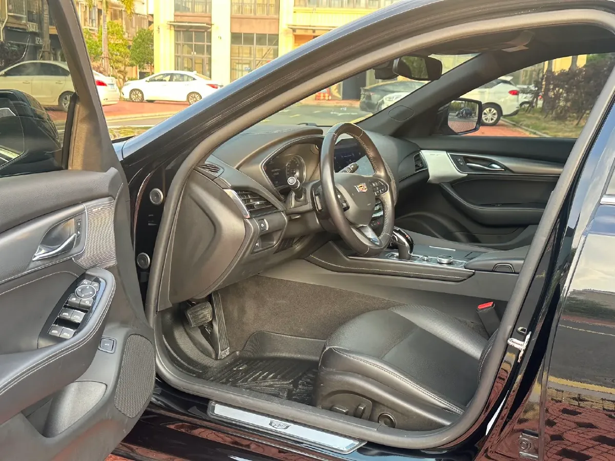 2021 Cadillac CT5 2.0T 237HP L4 10AT,autocango,china used car exporter,china ev exporter,chinese used car exporter,chinese used ev exporter