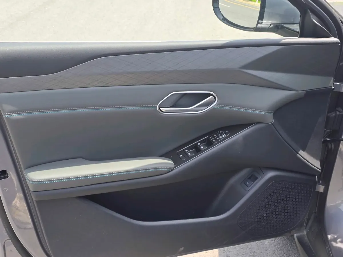 2025 BYD QinL BEV,autocango,china used car exporter,china ev exporter,chinese used car exporter,chinese used ev exporter