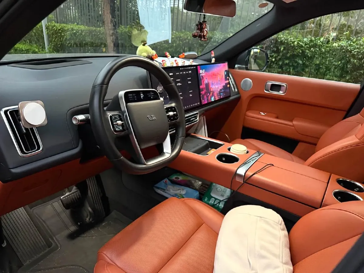 2023 Li L8 Range Extended 154HP REEV 40.9KWH,autocango,china used car exporter,china ev exporter,chinese used car exporter,chinese used ev exporter