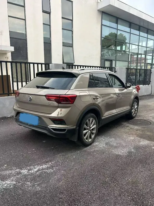 2018 Mitsubishi Eclipse Cross 1.5T 170HP L4 CVT,autocango,china used car exporter,china ev exporter,chinese used car exporter,chinese used ev exporter