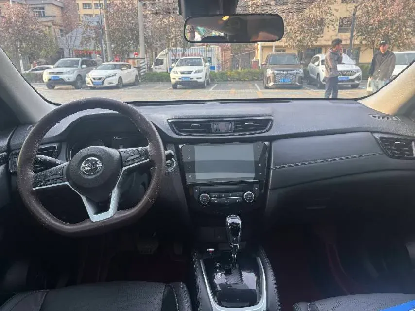 2021 Nissan X-Trail 2.5L 181HP L4 CVT,autocango,china used car exporter,china ev exporter,chinese used car exporter,chinese used ev exporter