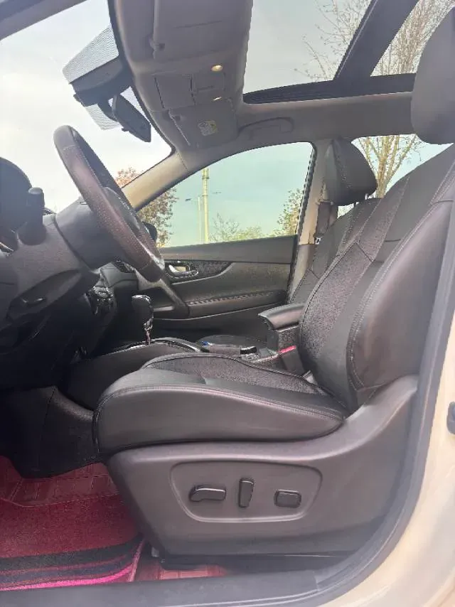 2021 Nissan X-Trail 2.5L 181HP L4 CVT,autocango,china used car exporter,china ev exporter,chinese used car exporter,chinese used ev exporter