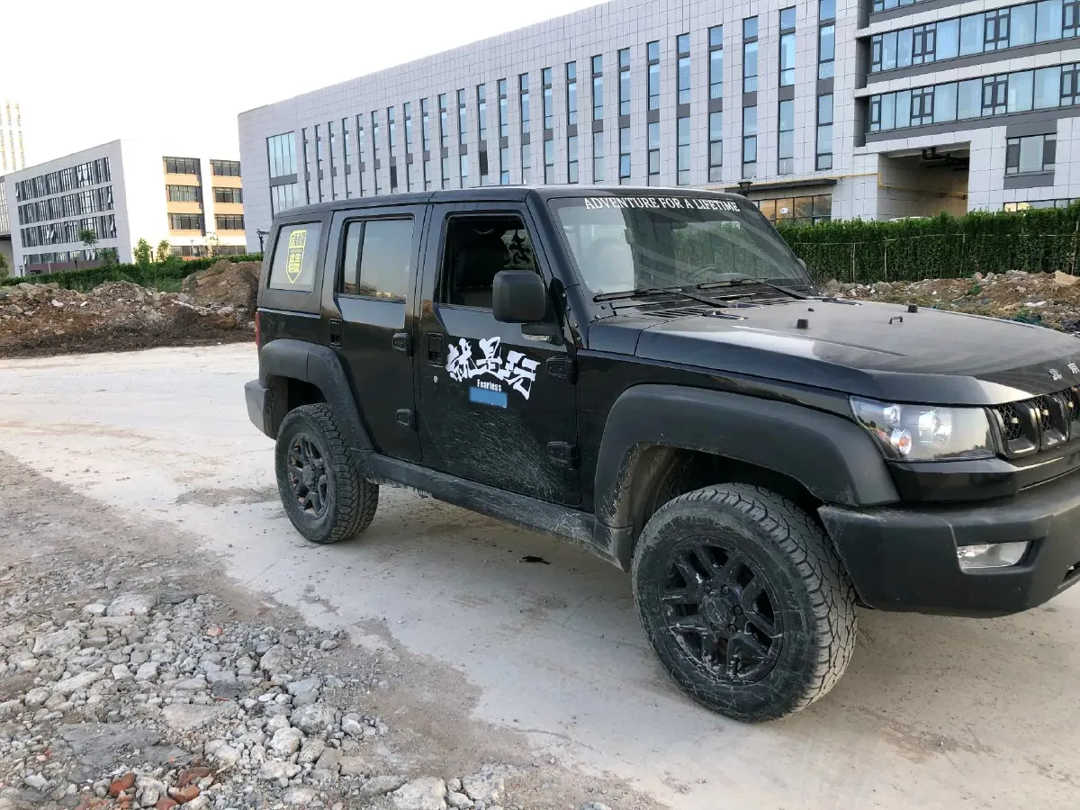2016 Beijing BJ40 2.0T 204HP L4 5MT,autocango,china used car exporter,china ev exporter,chinese used car exporter,chinese used ev exporter