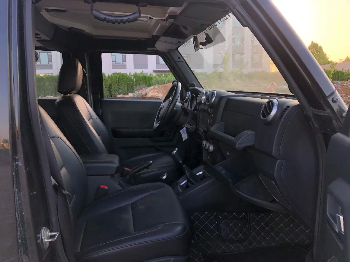 2016 Beijing BJ40 2.0T 204HP L4 5MT,autocango,china used car exporter,china ev exporter,chinese used car exporter,chinese used ev exporter