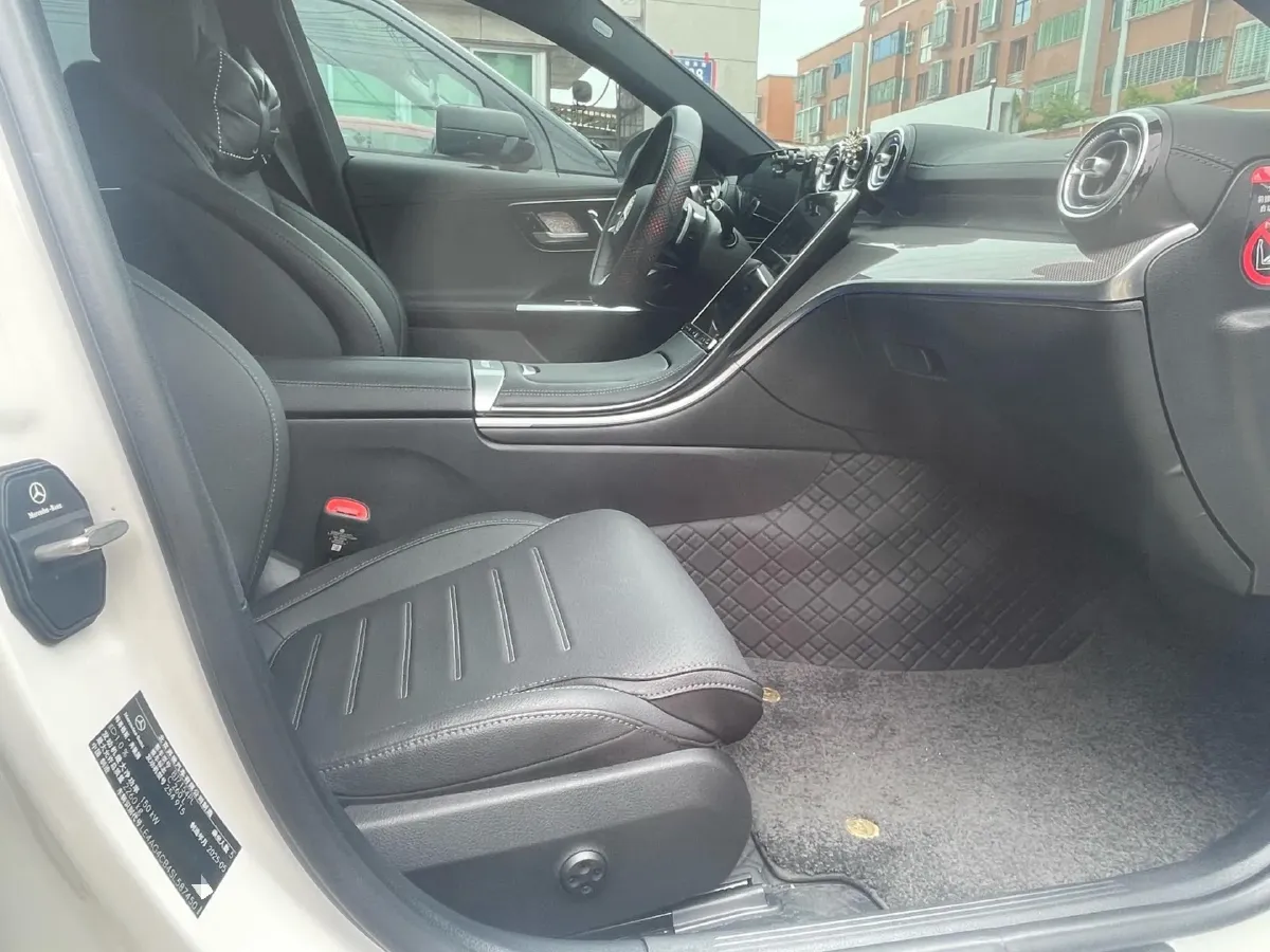 2025 Mercedes-Benz C Class 1.5T 204HP L4 9AT,autocango,china used car exporter,china ev exporter,chinese used car exporter,chinese used ev exporter