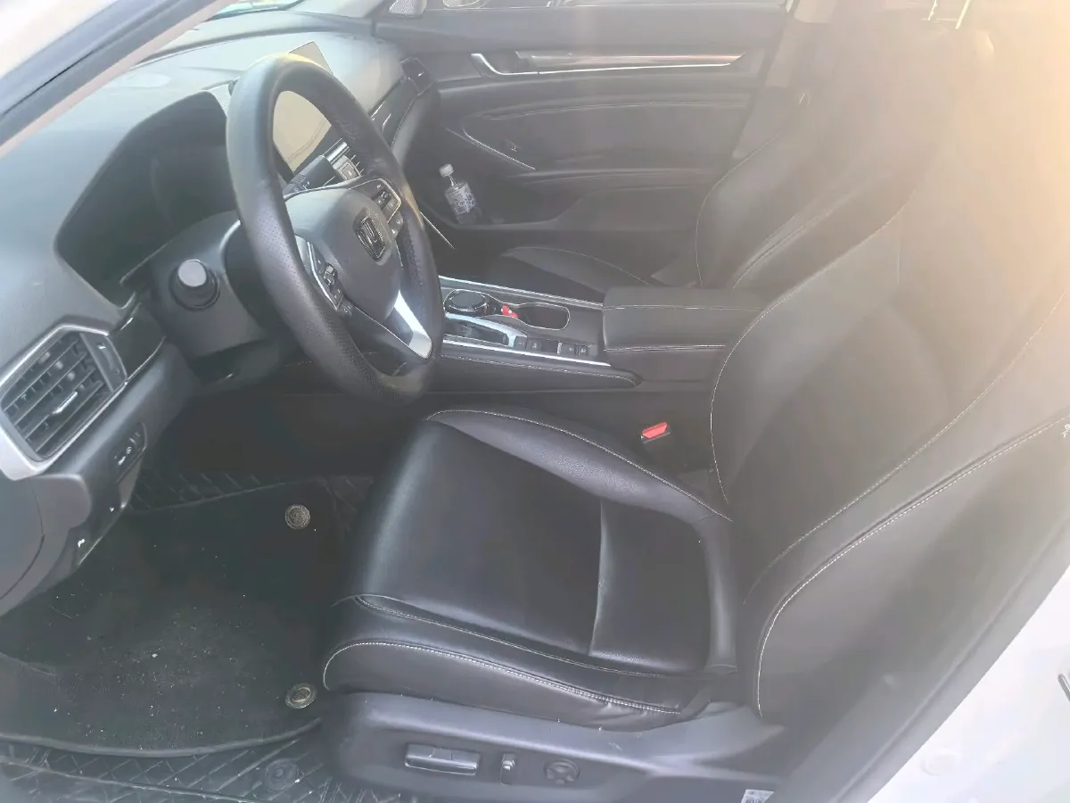 2022 Honda Accord 1.5T 194HP L4 CVT,autocango,china used car exporter,china ev exporter,chinese used car exporter,chinese used ev exporter