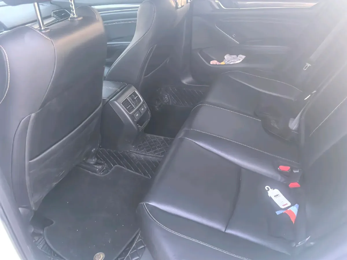 2022 Honda Accord 1.5T 194HP L4 CVT,autocango,china used car exporter,china ev exporter,chinese used car exporter,chinese used ev exporter