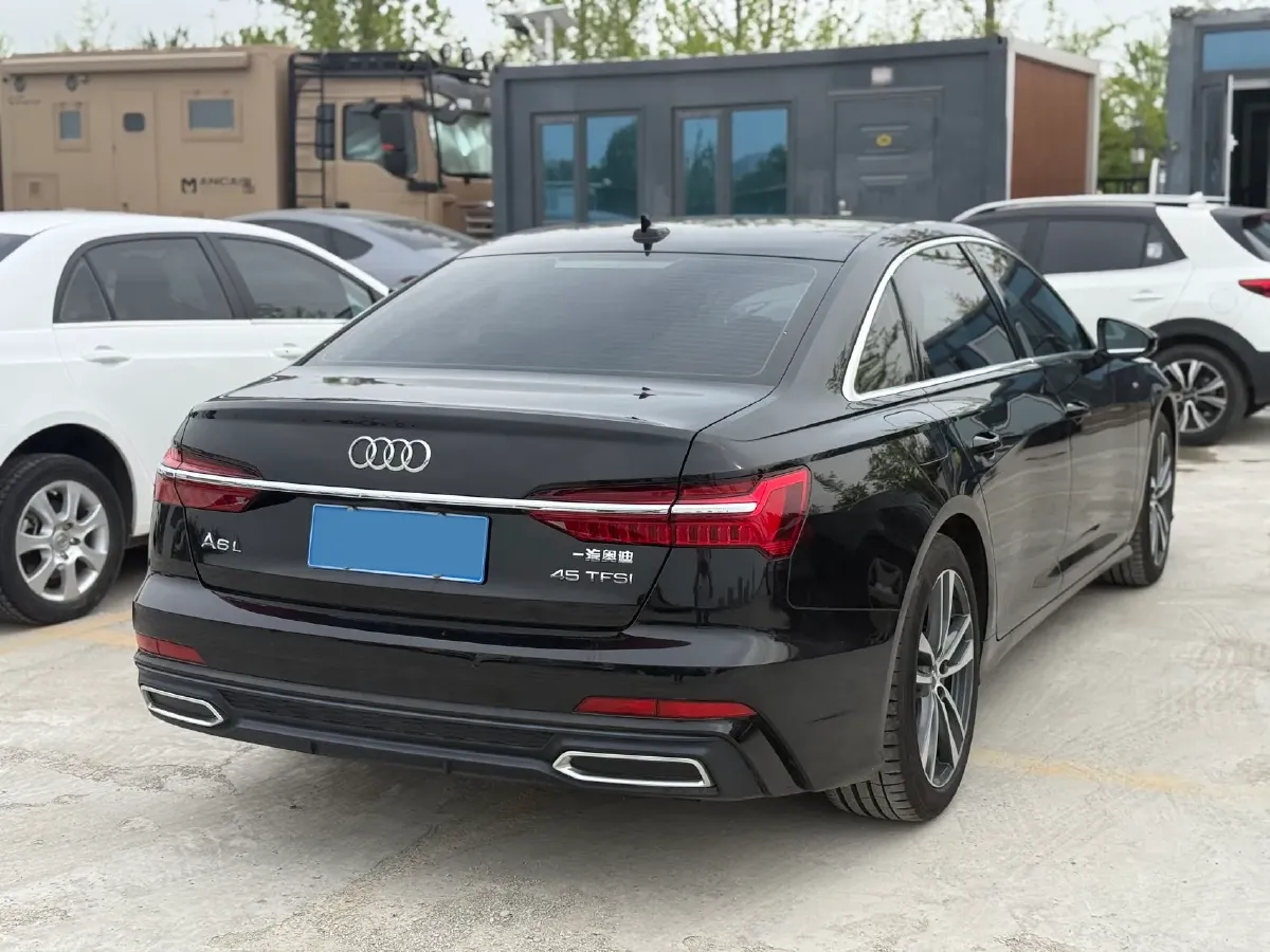 2020 Audi A6L 2.0T 224HP L4 7DCT,autocango,china used car exporter,china ev exporter,chinese used car exporter,chinese used ev exporter