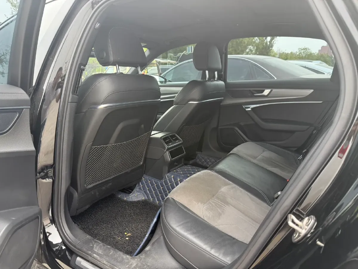 2020 Audi A6L 2.0T 224HP L4 7DCT,autocango,china used car exporter,china ev exporter,chinese used car exporter,chinese used ev exporter