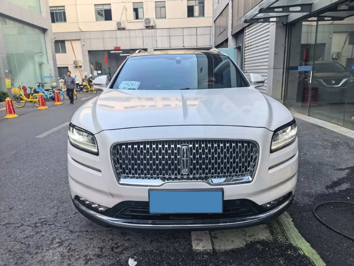 2022 Lincoln Nautilus 2.7T 322HP V6 8AT,autocango,china used car exporter,china ev exporter,chinese used car exporter,chinese used ev exporter