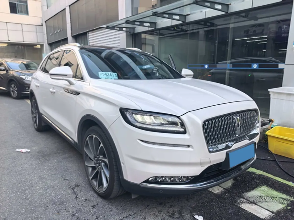 2022 Lincoln Nautilus 2.7T 322HP V6 8AT,autocango,china used car exporter,china ev exporter,chinese used car exporter,chinese used ev exporter