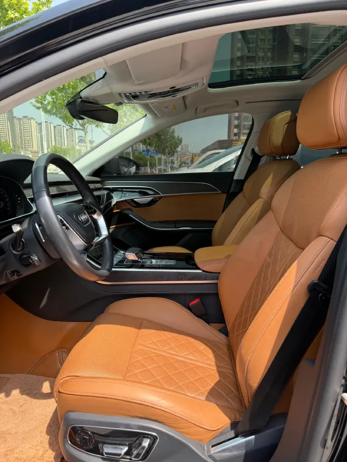 2025 Audi A8 3.0T 286HP V6 8AT,autocango,china used car exporter,china ev exporter,chinese used car exporter,chinese used ev exporter
