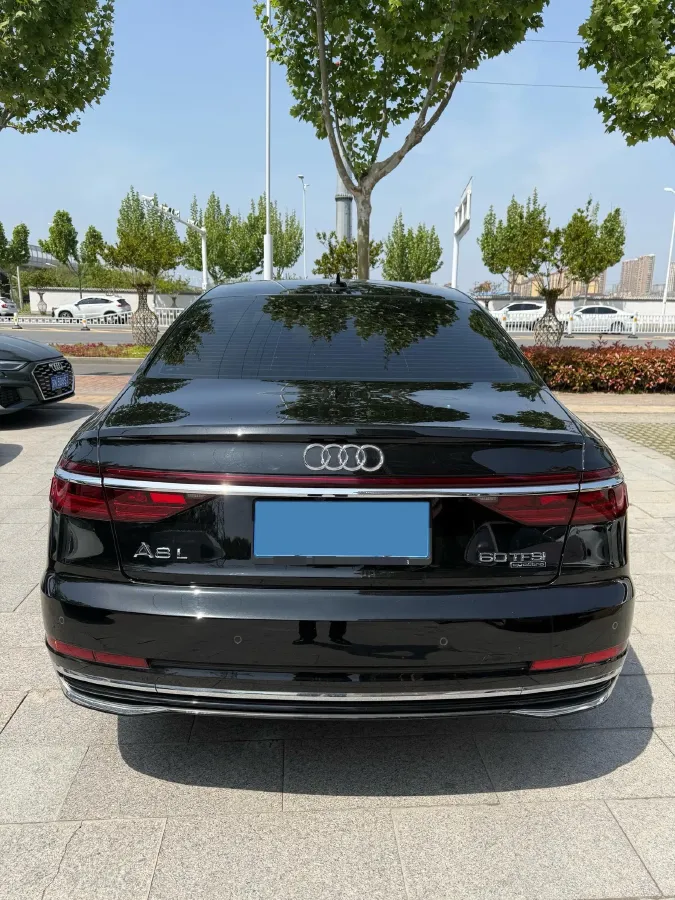 2025 Audi A8 3.0T 286HP V6 8AT,autocango,china used car exporter,china ev exporter,chinese used car exporter,chinese used ev exporter