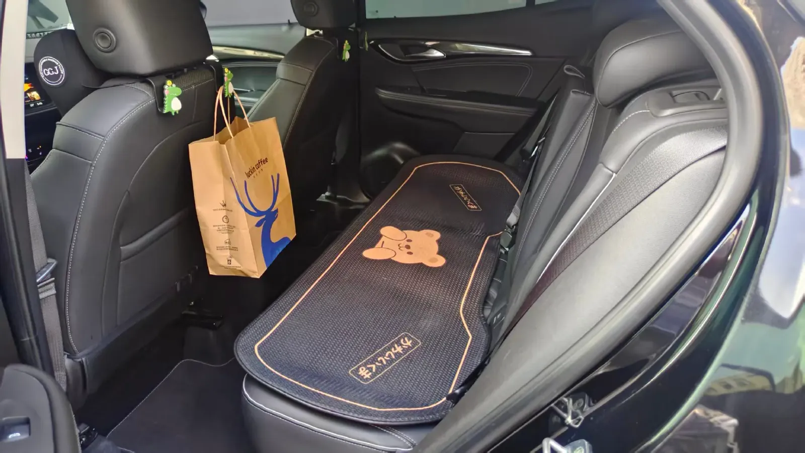 2022 Buick EnvisionS 2.0T 237HP L4 9AT,autocango,china used car exporter,china ev exporter,chinese used car exporter,chinese used ev exporter