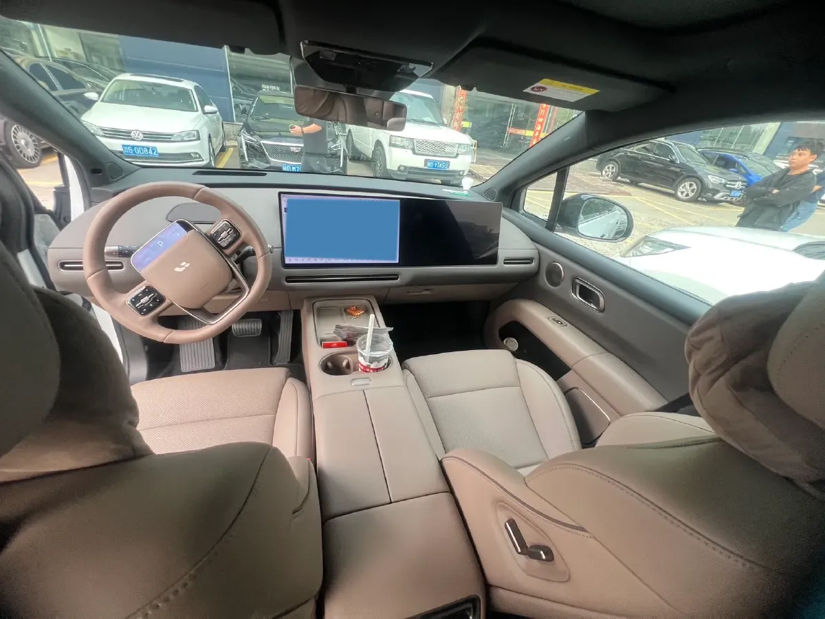 2025 Li i6 BEV,autocango,china used car exporter,china ev exporter,chinese used car exporter,chinese used ev exporter