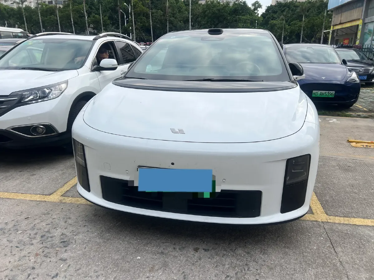 2025 Li i6 BEV,autocango,china used car exporter,china ev exporter,chinese used car exporter,chinese used ev exporter