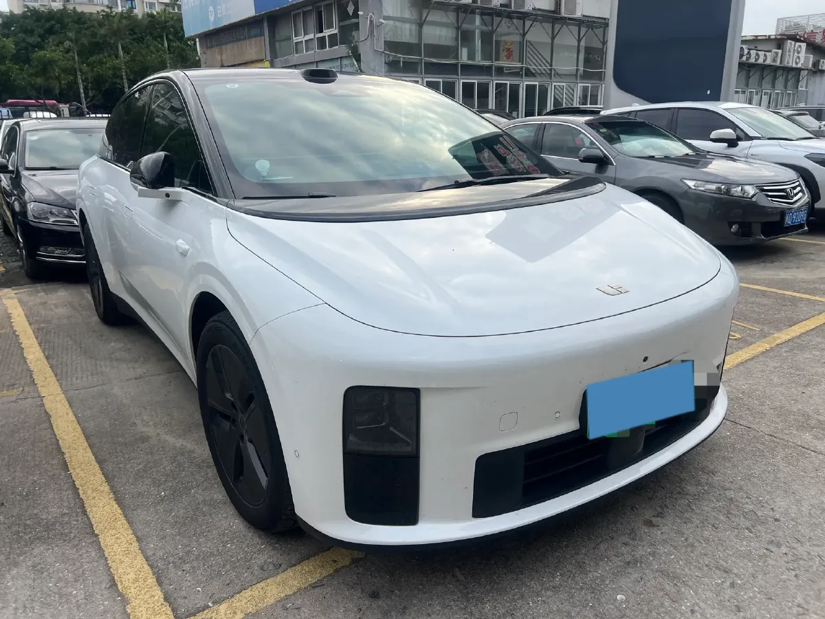 2025 Li i6 BEV,autocango,china used car exporter,china ev exporter,chinese used car exporter,chinese used ev exporter