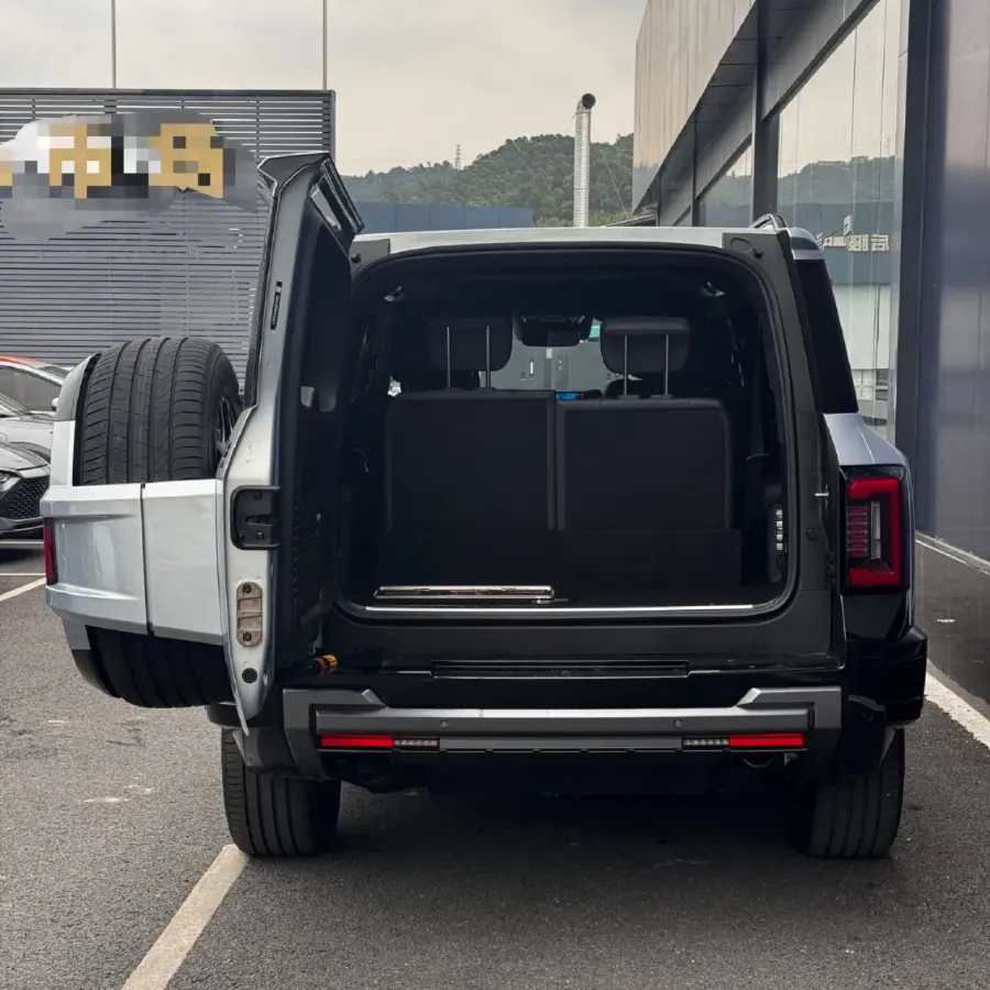 2025 FangChengBao Bao 8 2.0T 245HP L4 E-CVT PHEV 36.8KWH,autocango,china used car exporter,china ev exporter,chinese used car exporter,chinese used ev exporter