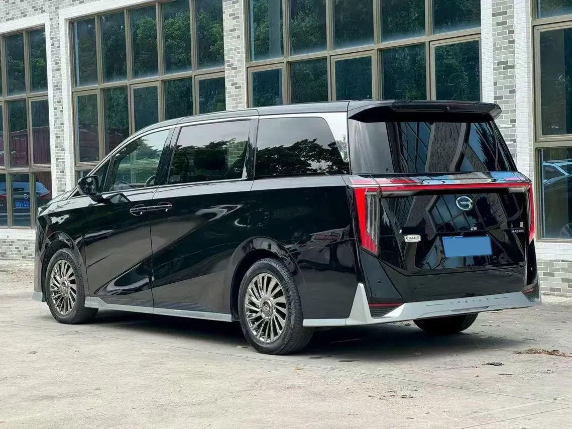 2023 GAC Trumpchi M8 2.0T 190HP L4 E-CVT Hybrid,autocango,china used car exporter,china ev exporter,chinese used car exporter,chinese used ev exporter