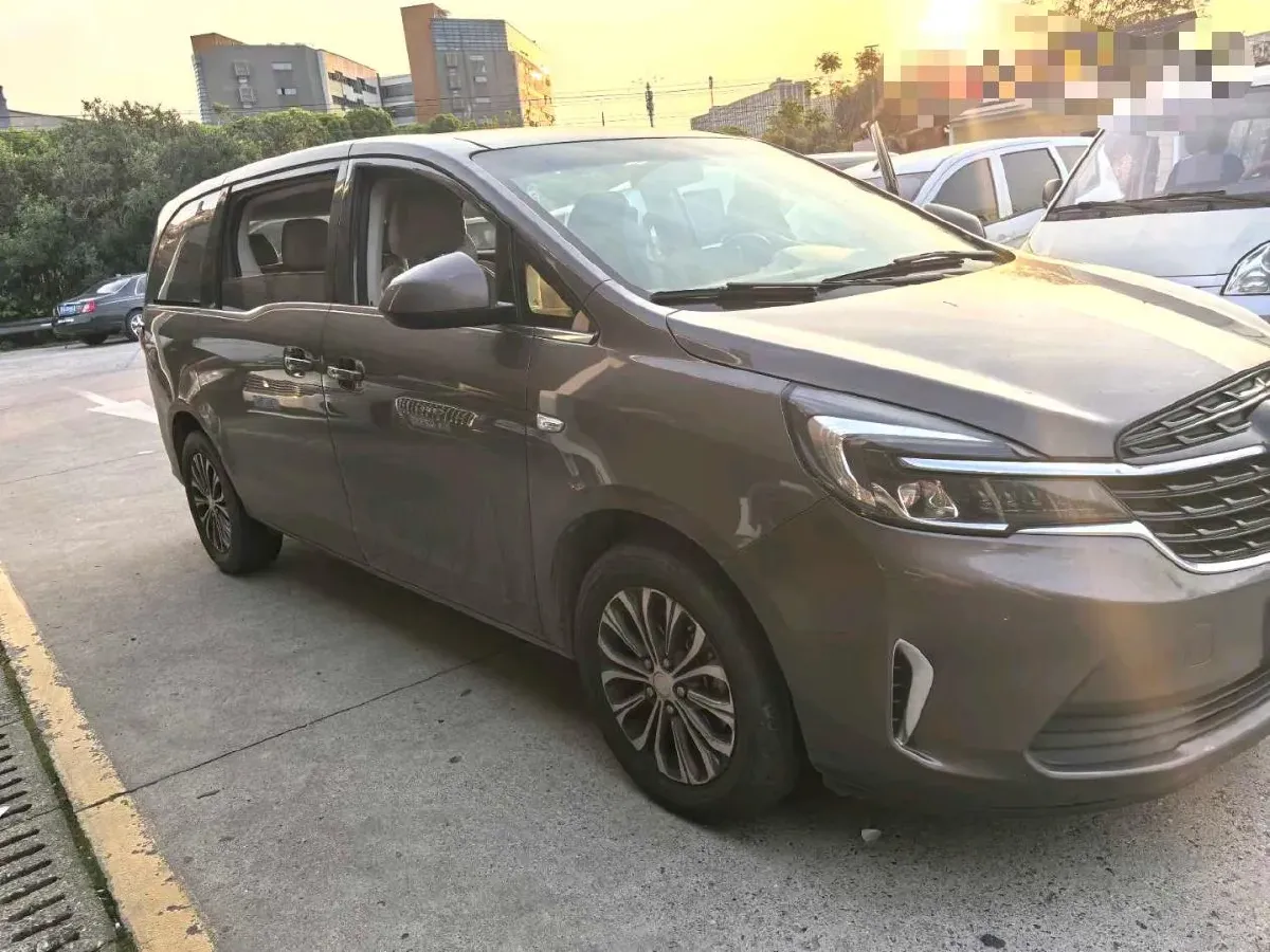 2020 Buick GL8 2.0T 237HP L4 9AT,autocango,china used car exporter,china ev exporter,chinese used car exporter,chinese used ev exporter