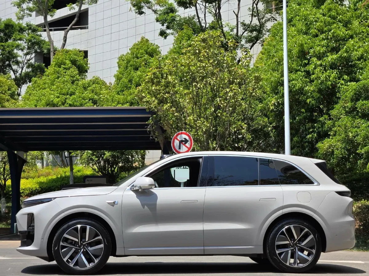 2024 Li L6 Range Extended 154HP L4 REEV 36.8KWH,autocango,china used car exporter,china ev exporter,chinese used car exporter,chinese used ev exporter