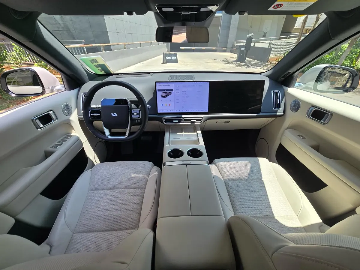 2024 Li L6 Range Extended 154HP L4 REEV 36.8KWH,autocango,china used car exporter,china ev exporter,chinese used car exporter,chinese used ev exporter