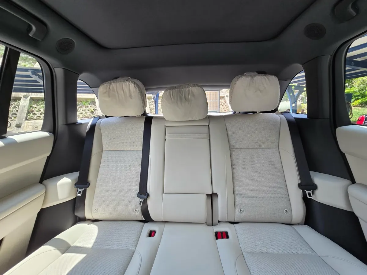 2024 Li L6 Range Extended 154HP L4 REEV 36.8KWH,autocango,china used car exporter,china ev exporter,chinese used car exporter,chinese used ev exporter