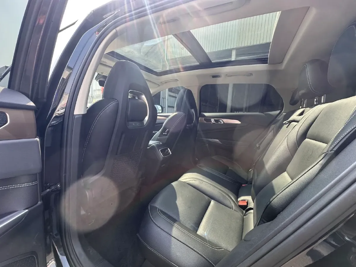 2019 LYNK&CO 01 2.0T 190HP L4 6AT,autocango,china used car exporter,china ev exporter,chinese used car exporter,chinese used ev exporter