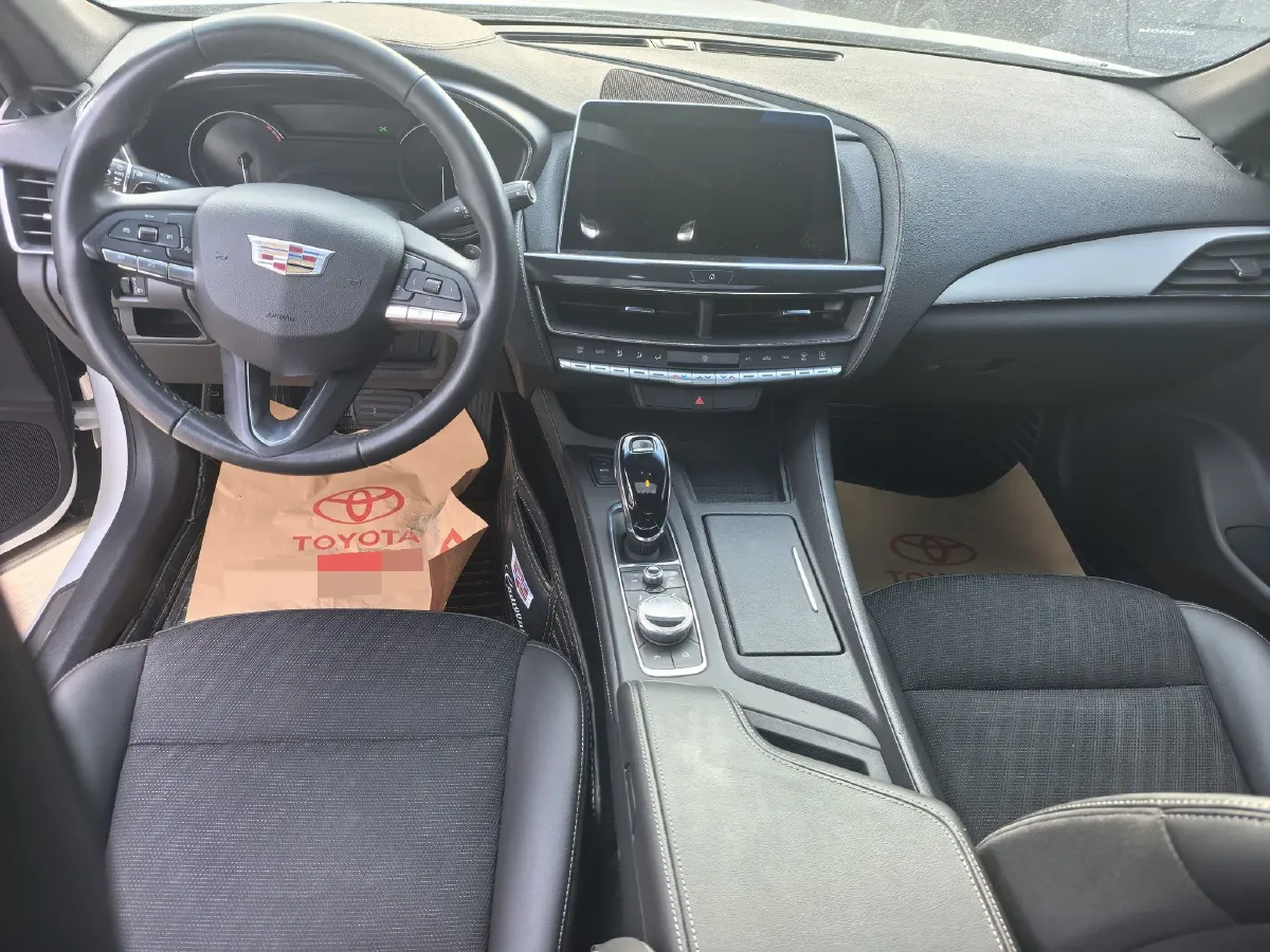 2022 Cadillac CT5 2.0T 237HP L4 10AT,autocango,china used car exporter,china ev exporter,chinese used car exporter,chinese used ev exporter