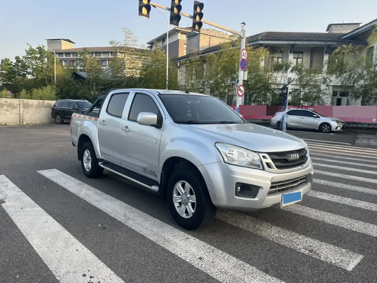 2018 Isuzu Taga 3.0T 131HP L4 5MT,autocango,china used car exporter,china ev exporter,chinese used car exporter,chinese used ev exporter