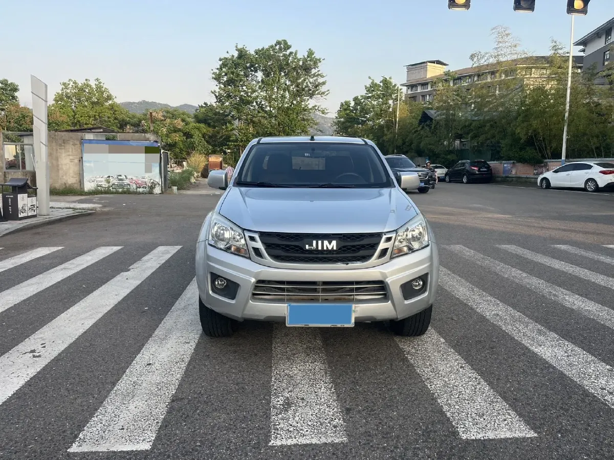 2018 Isuzu Taga 3.0T 131HP L4 5MT,autocango,china used car exporter,china ev exporter,chinese used car exporter,chinese used ev exporter