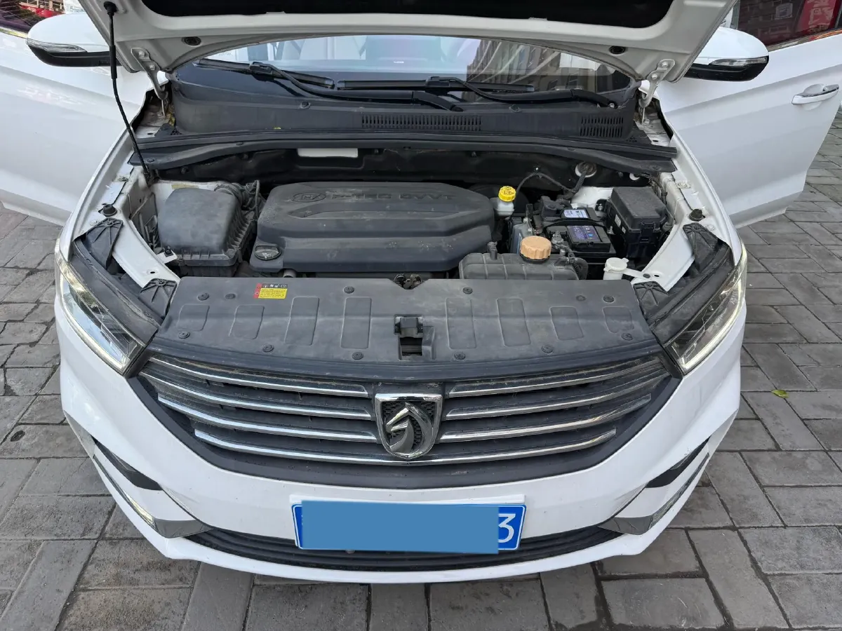 2018 BaoJun 360 1.5L 112HP L4 6MT,autocango,china used car exporter,china ev exporter,chinese used car exporter,chinese used ev exporter