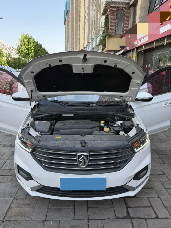 2018 BaoJun 360 1.5L 112HP L4 6MT,autocango,china used car exporter,china ev exporter,chinese used car exporter,chinese used ev exporter