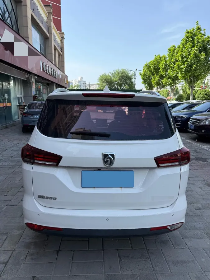2018 BaoJun 360 1.5L 112HP L4 6MT,autocango,china used car exporter,china ev exporter,chinese used car exporter,chinese used ev exporter