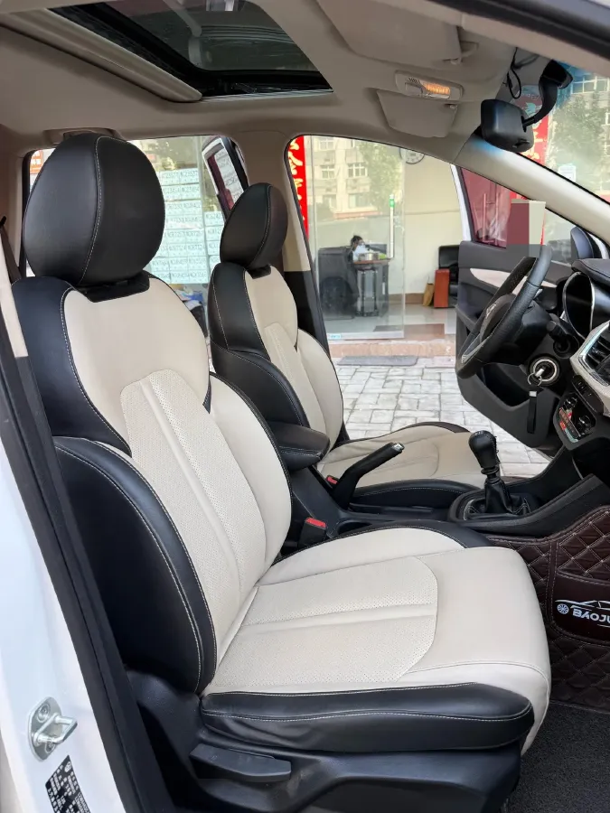 2018 BaoJun 360 1.5L 112HP L4 6MT,autocango,china used car exporter,china ev exporter,chinese used car exporter,chinese used ev exporter