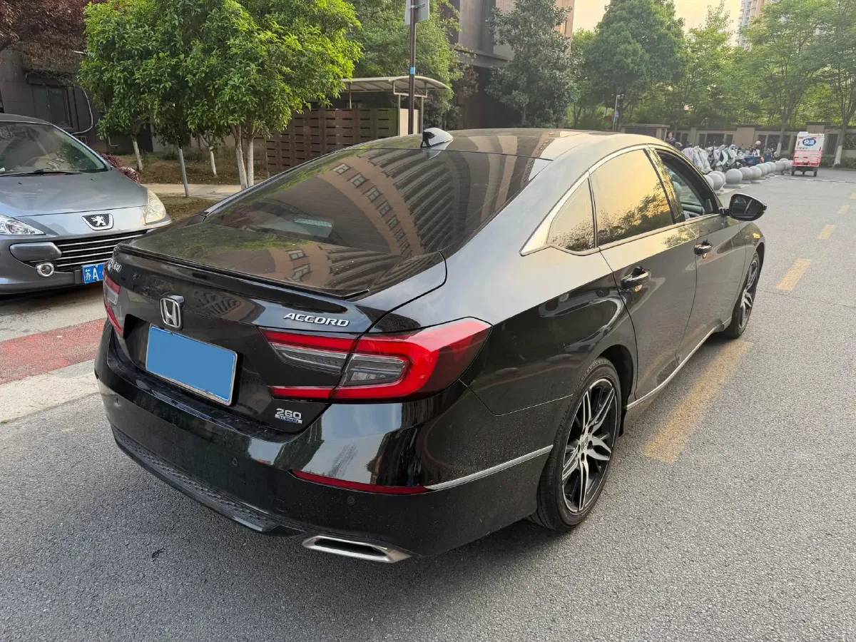 2022 Honda Accord 1.5T 194HP L4 CVT,autocango,china used car exporter,china ev exporter,chinese used car exporter,chinese used ev exporter