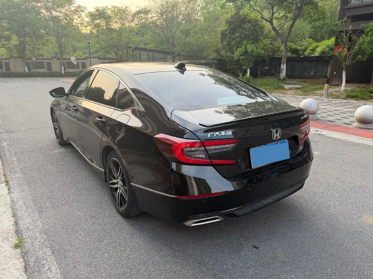 2022 Honda Accord 1.5T 194HP L4 CVT,autocango,china used car exporter,china ev exporter,chinese used car exporter,chinese used ev exporter