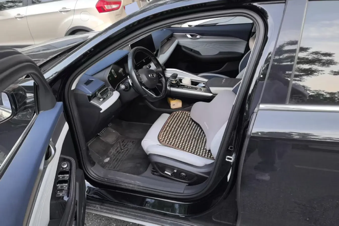 2021 Geely Preface 2.0T 190HP L4 7DCT,autocango,china used car exporter,china ev exporter,chinese used car exporter,chinese used ev exporter