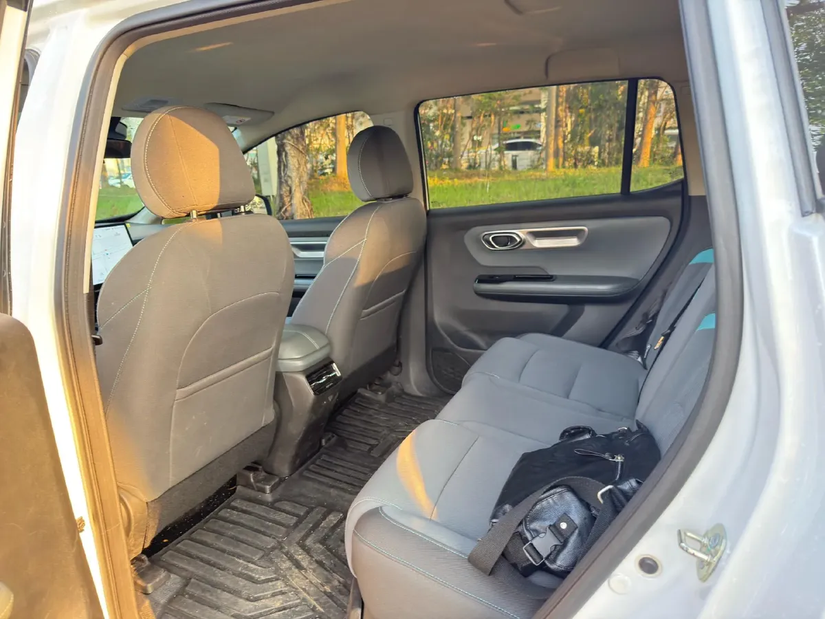 2023 MAXUS Interstellar 2.0T 143HP L4 6AT,autocango,china used car exporter,china ev exporter,chinese used car exporter,chinese used ev exporter