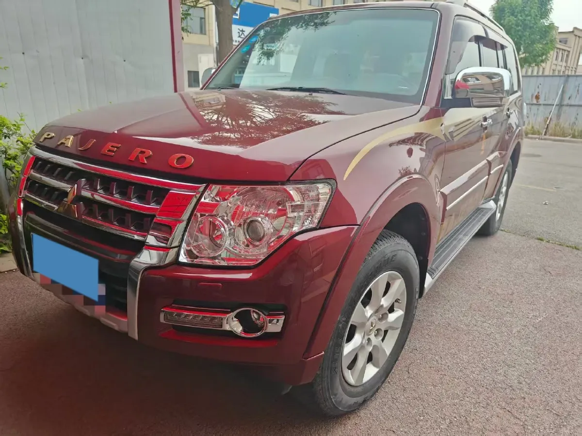 2019 Mitsubishi Pajero 3.0L 174HP V6 5AT,autocango,china used car exporter,china ev exporter,chinese used car exporter,chinese used ev exporter