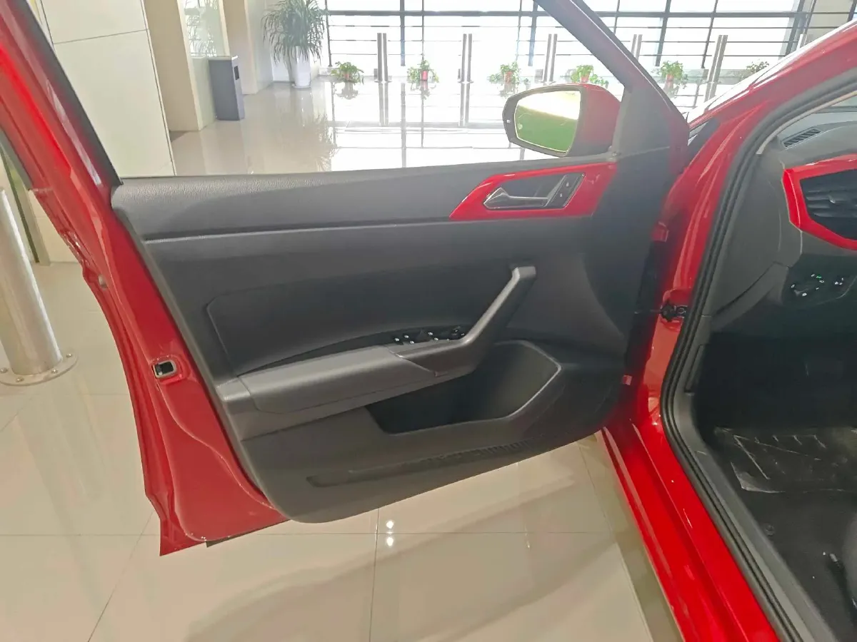 2023 Volkswagen Polo 1.5L 110HP L4 6AT,autocango,china used car exporter,china ev exporter,chinese used car exporter,chinese used ev exporter
