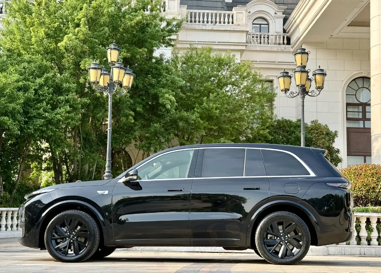 2023 Li L7 Range Extended 154HP REEV 40.9KWH,autocango,china used car exporter,china ev exporter,chinese used car exporter,chinese used ev exporter